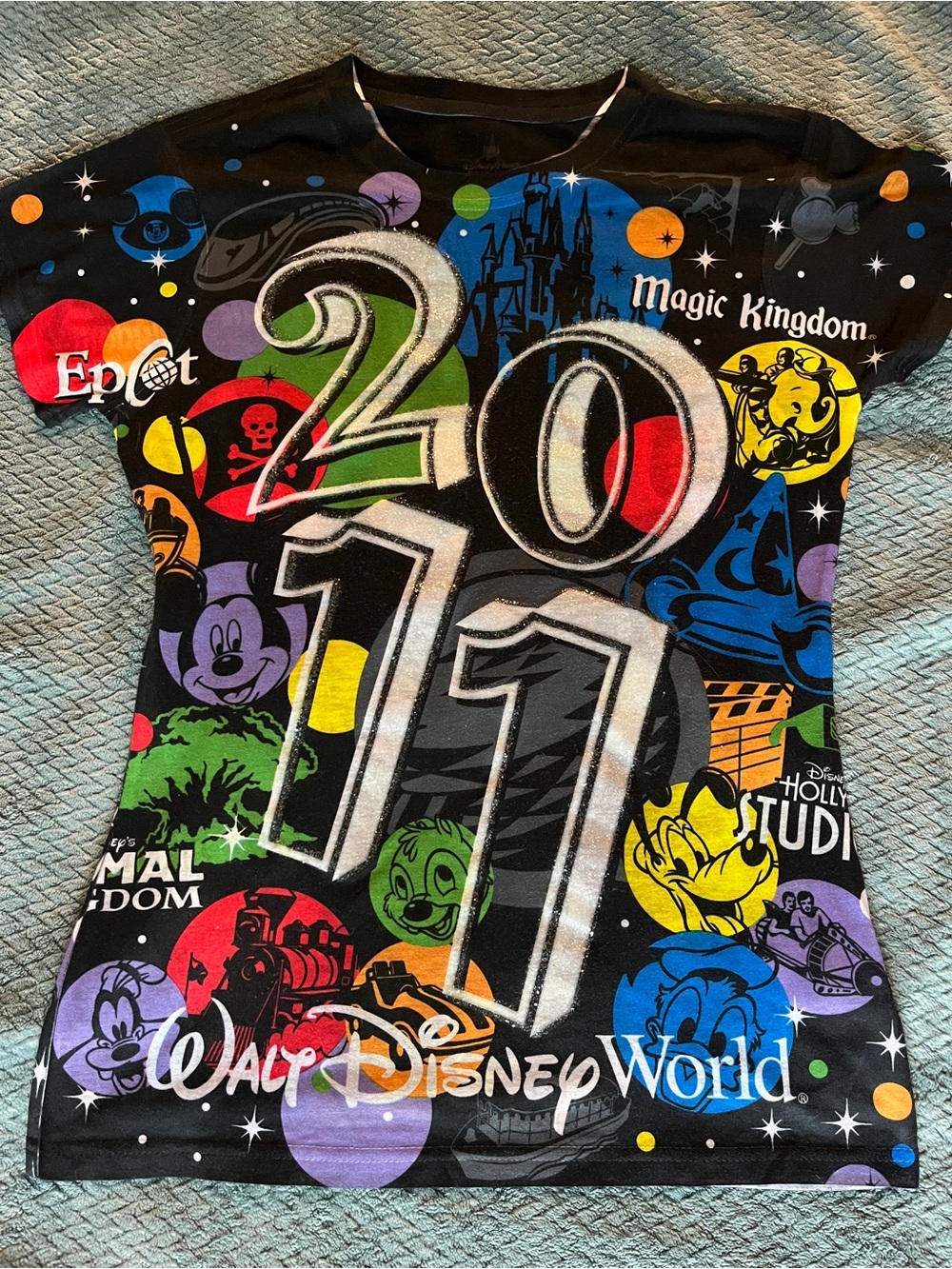 Disney Black Multicolor 2011 Graphic Tee